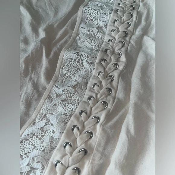 A.L.C. Annora 100% silk blouse, size 4. - Picture 3 of 6